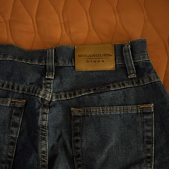 wrangler jean shorts - Picture 2 of 3